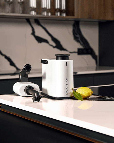 LAURASTAR Purificateur et nettoyeur à vapeur Aura 