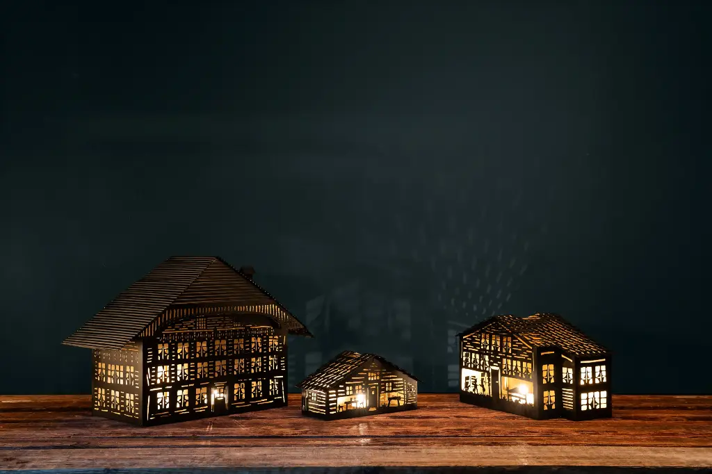 Lumière des Alpes Lanterne «Le Chalet» midi