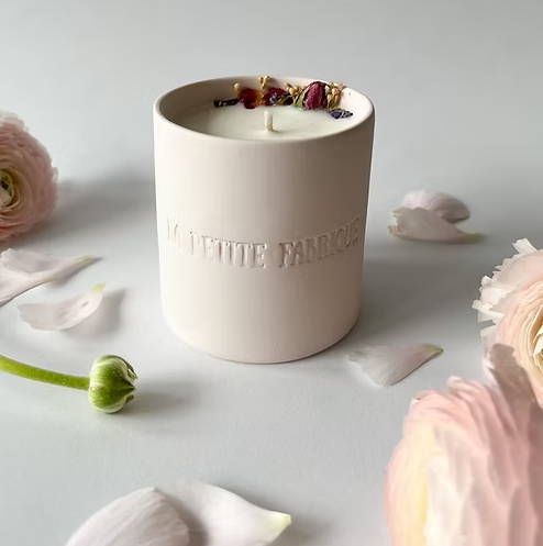 La Petite Fabrique Bougie céramique "Lait de riz et fleur de cerisier"